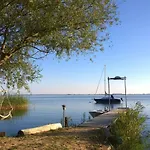 Ferienhaus Ferienhaus Mit Kamin Am Achterwasser In Luetow