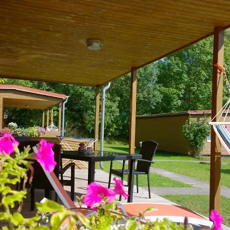 Nyaraló Ferienhaus Mit Kamin Am Achterwasser In Luetow Lütow