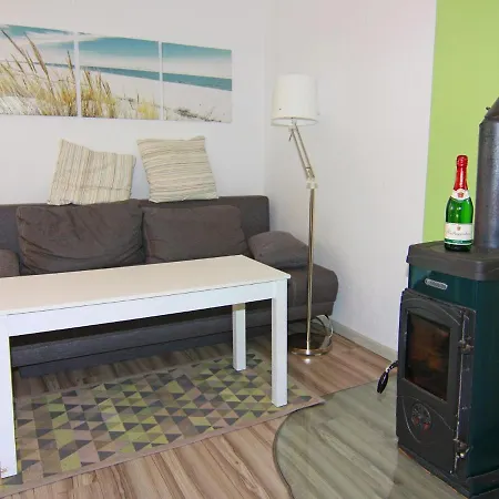 Ferienhaus Ferienhaus Mit Kamin Am Achterwasser In Luetow